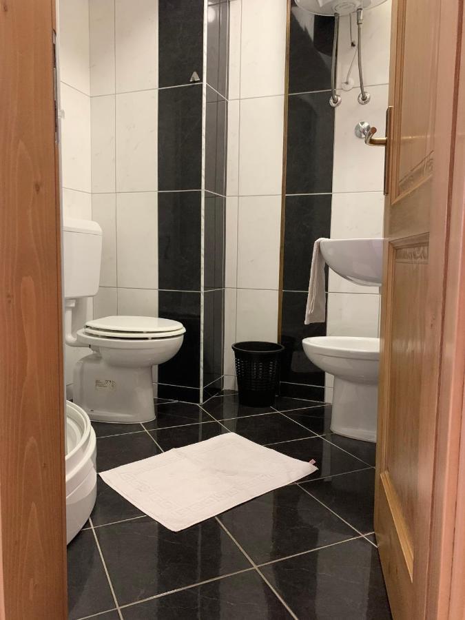 פורץ Rooms Valentino מראה חיצוני תמונה