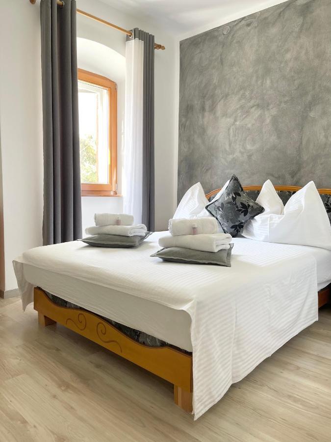 פורץ Rooms Valentino מראה חיצוני תמונה