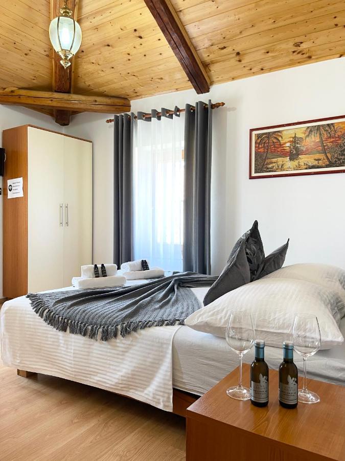 פורץ Rooms Valentino מראה חיצוני תמונה