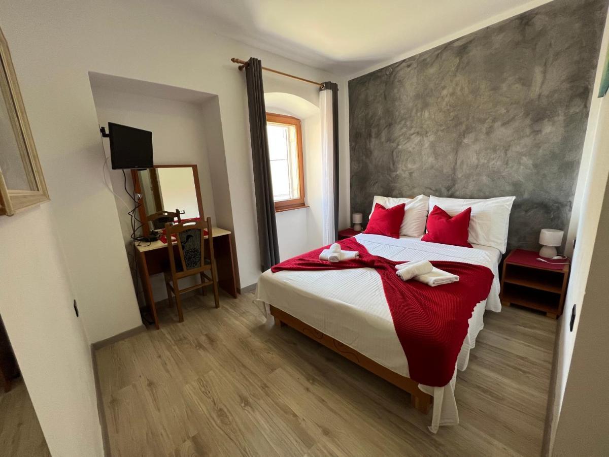 פורץ Rooms Valentino מראה חיצוני תמונה